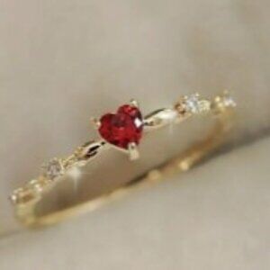 Heart-Shaped Red Cubic Zirconia Decor Ring Women/Girls size 8